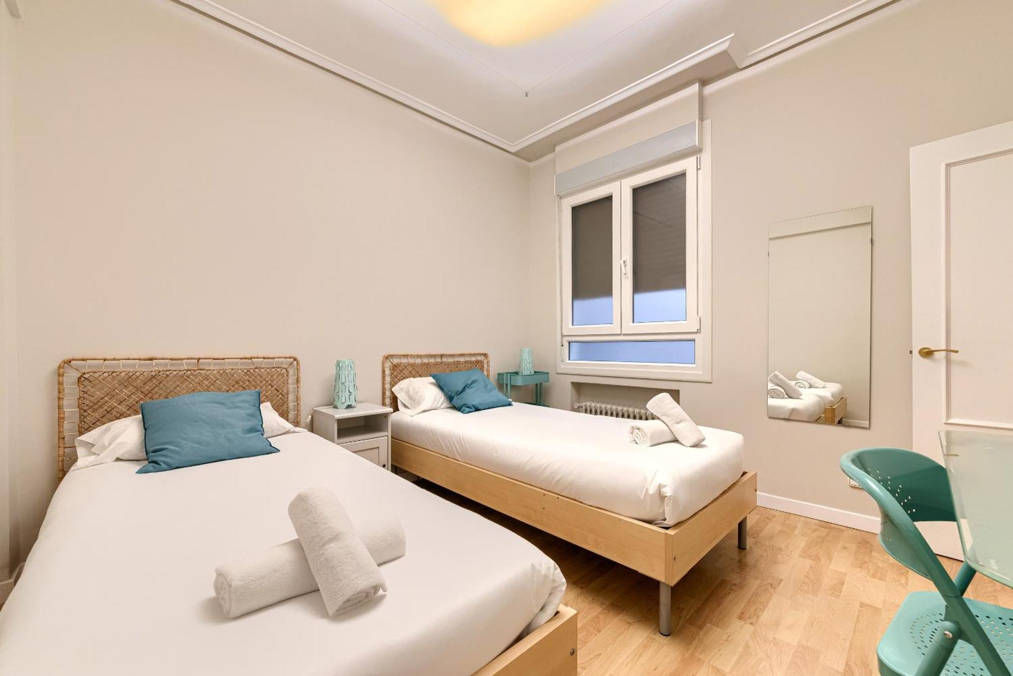 בילבאו Euskalduna, Vivienda Turistica Moderna Y Renovado מראה חיצוני תמונה